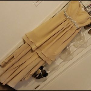 High low strapless golden evening gown / prom dress